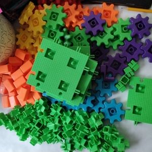 Gears building toy